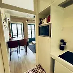 Stylish Flat Center