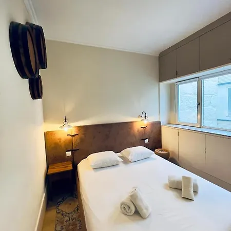 Stylish Flat Center *