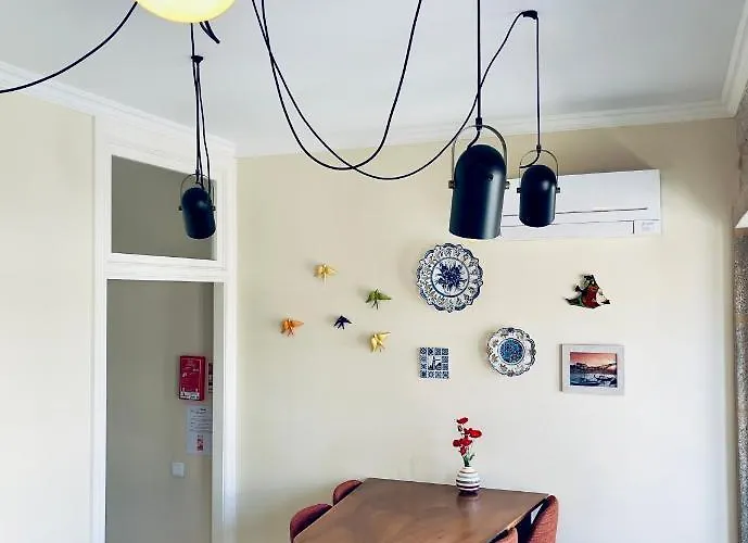 Stylish Flat Center *